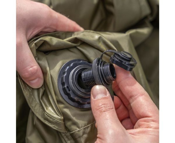 Avid Carp Inflatahouse Compact